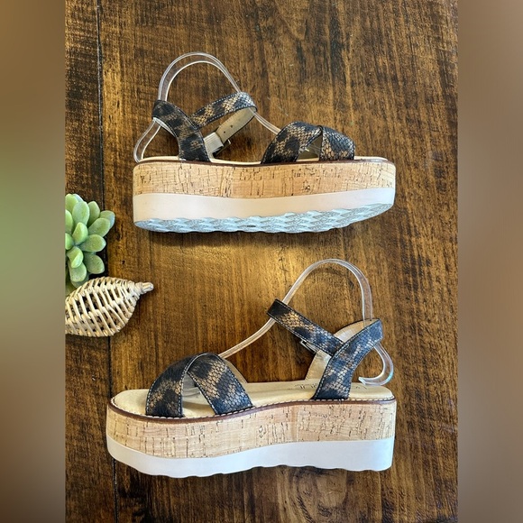 Boutique by Corkys | “Fluffie” Platform Wedge Sandals in Dark Snakeskin Print - Picture 5 of 7